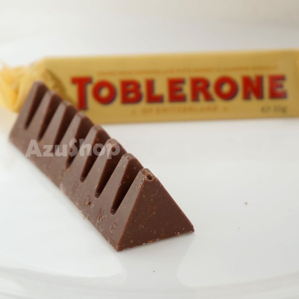 画像1: トブラローネ ミルクチョコレート 訳ありセール TOBLERONE 35g スイス産 冷蔵便 (1)